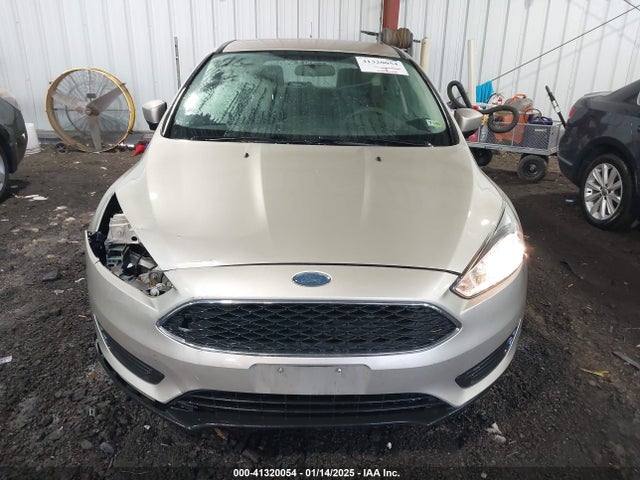 Ford FOCUS SE 2018 1FADP3K23JL231381 Image 13