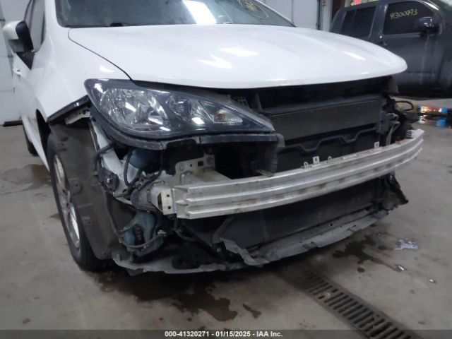2C4RC1CGXNR103419 Chrysler Voyager Lx