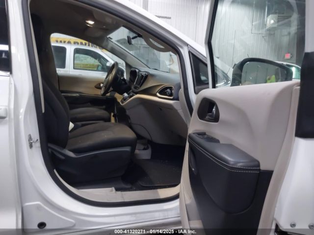 2C4RC1CGXNR103419 Chrysler Voyager Lx