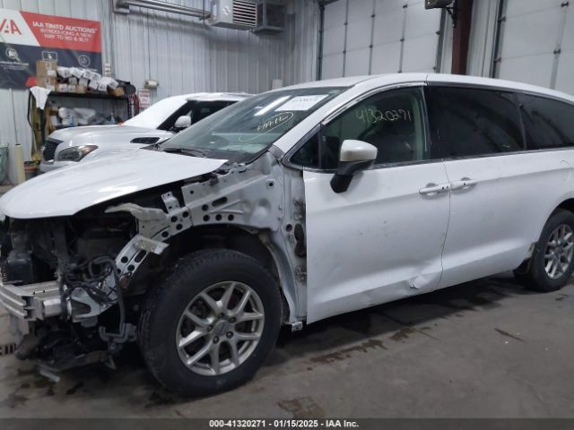 2C4RC1CGXNR103419 Chrysler Voyager Lx