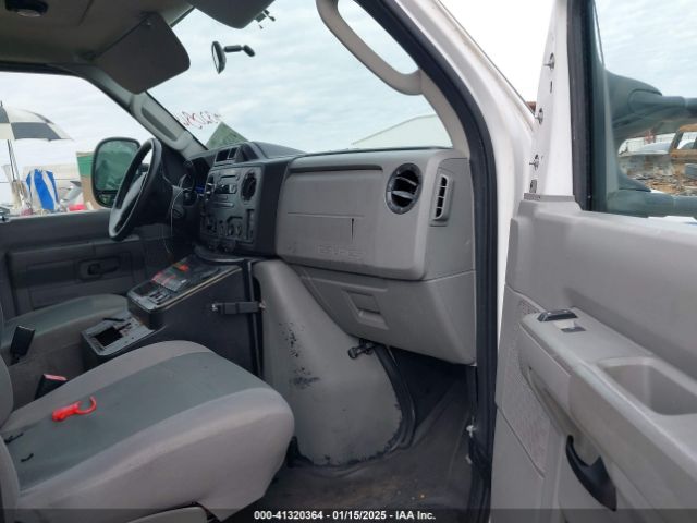 1FDSS3EL0EDB15197 Ford E-350 Super Duty Commercial