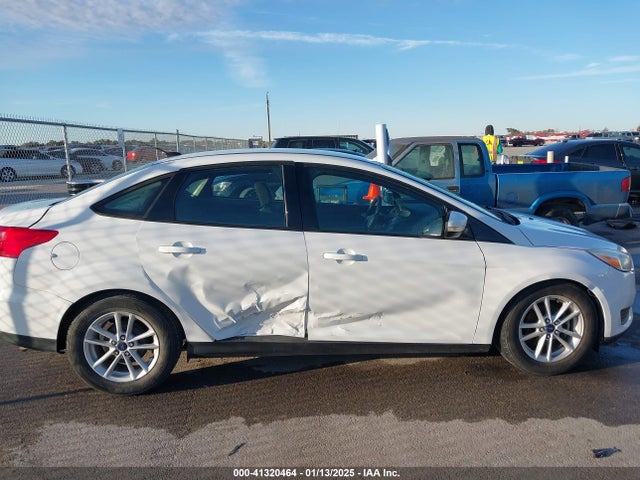Ford FOCUS SE 2016 1FADP3F24GL204936 Image 6