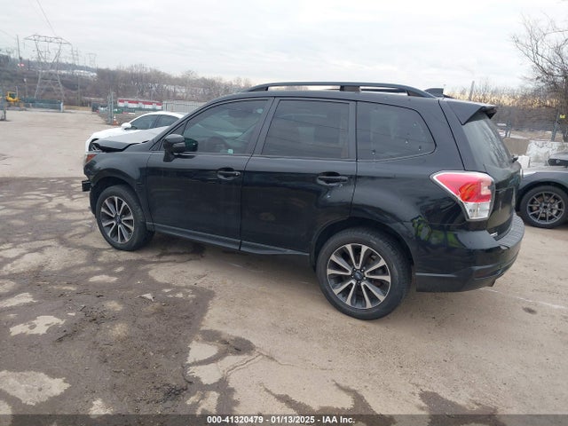 JF2SJGTC1HH563027 Subaru Forester 2.0xt Touring