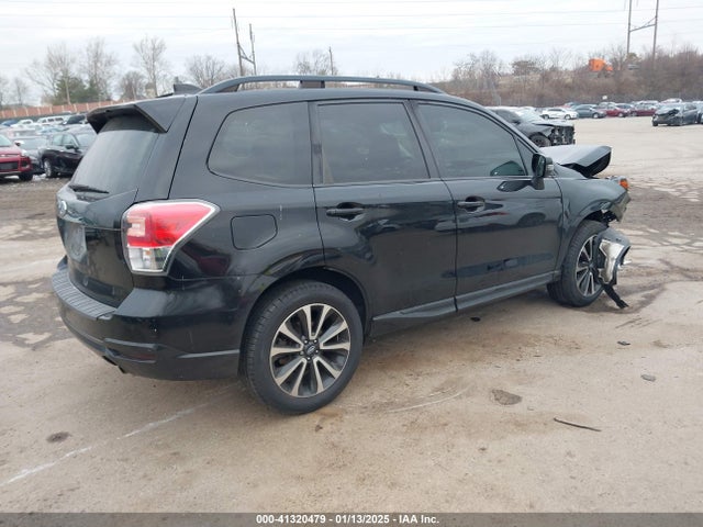 JF2SJGTC1HH563027 Subaru Forester 2.0xt Touring