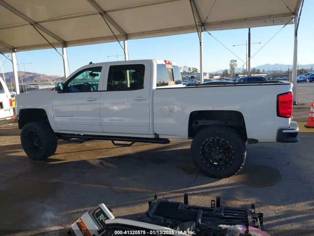 Chevrolet Silverado 1500 2lt 2018 3GCUKREC3JG394691 Image 15