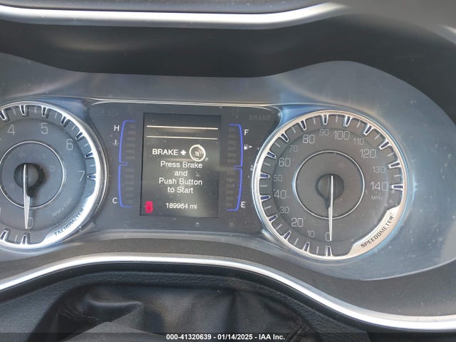 Chrysler 2016 2016 1C3CCCAB0GN159088 Image 7