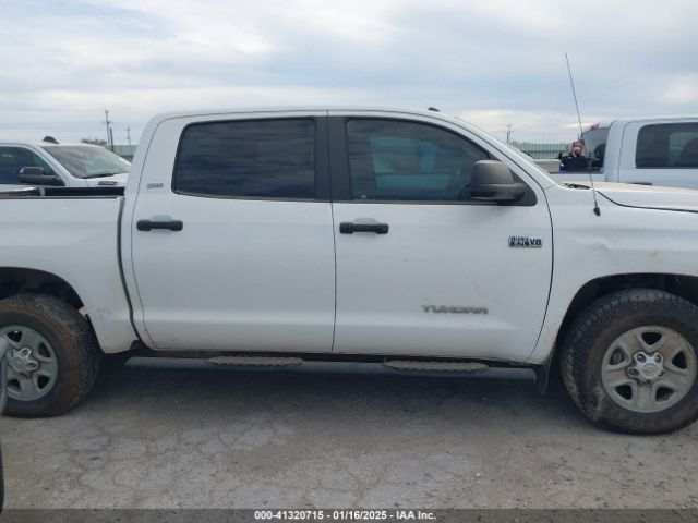 5TFDW5F19JX770994 Toyota Tundra Sr5 5.7l V8