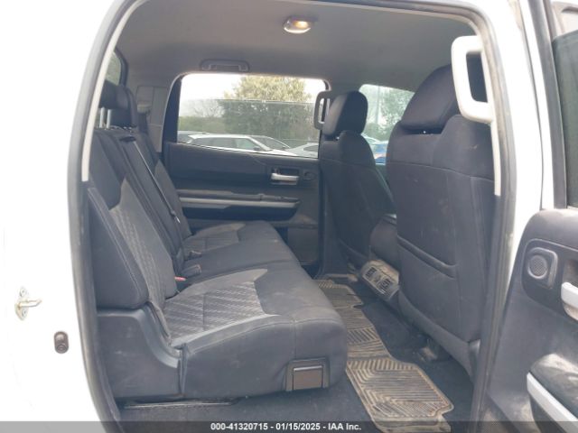 5TFDW5F19JX770994 Toyota Tundra Sr5 5.7l V8