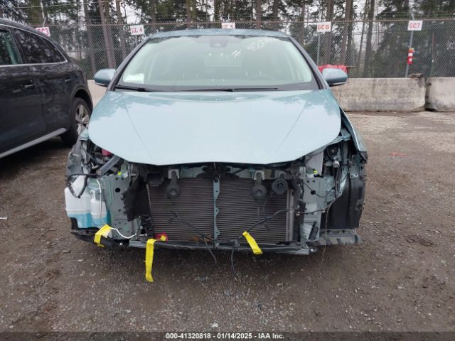 JTDKAMFU5N3162705 Toyota Prius L