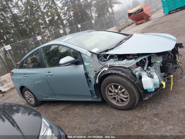 JTDKAMFU5N3162705 Toyota Prius L