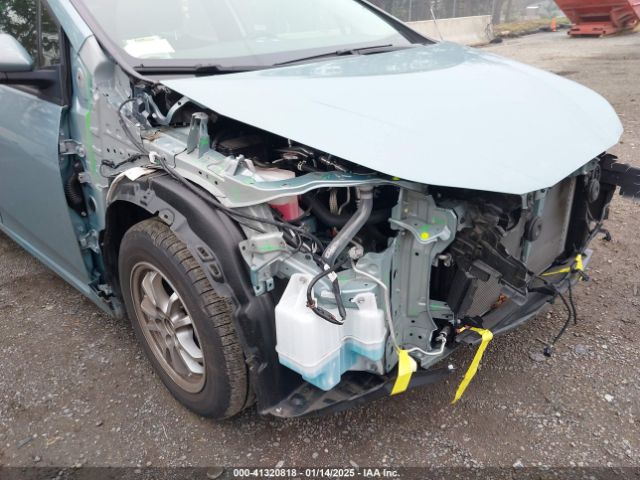 JTDKAMFU5N3162705 Toyota Prius L