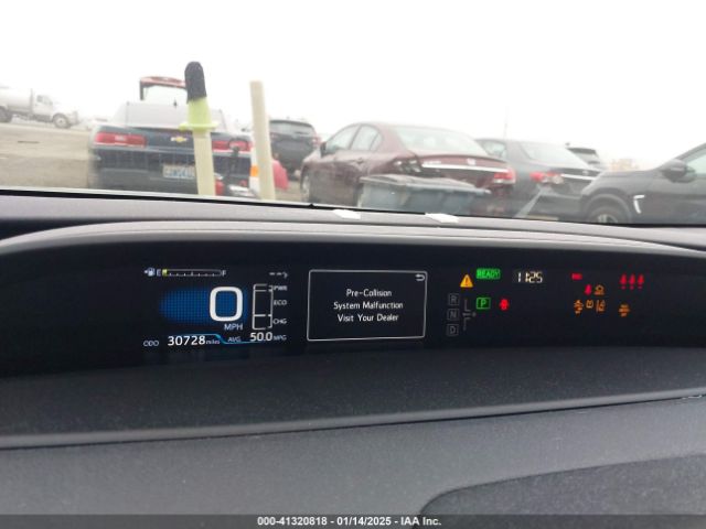 JTDKAMFU5N3162705 Toyota Prius L
