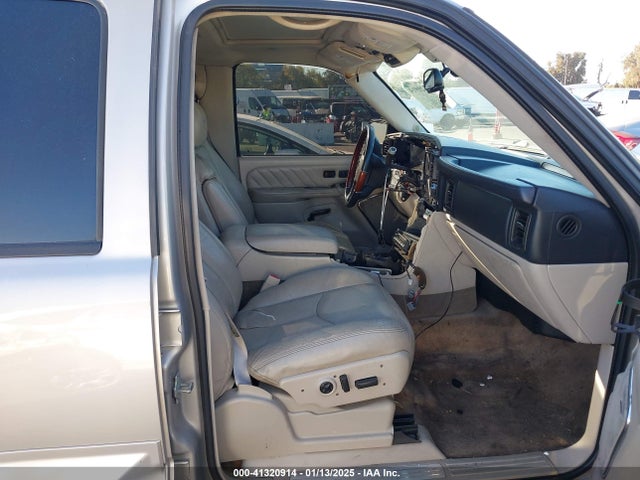 2005 CADILLAC ESCALADE ESV 3GYFK66N75G215284 Photo 4
