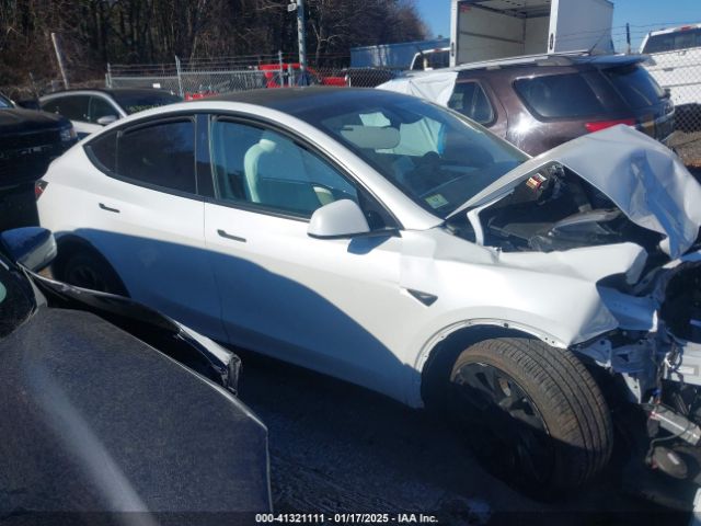 7SAYGDEE8SA348210 Tesla Model Y Long Range Dual Motor All-wheel Drive