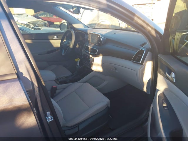 KM8J33AL7LU165297 Hyundai TUCSON SEL