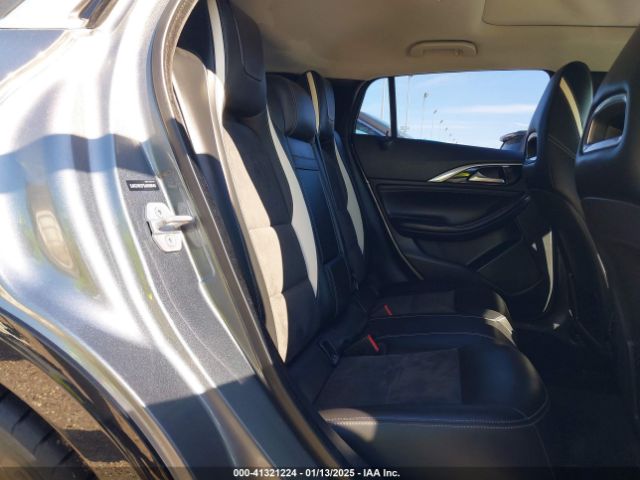 SJKCH5CP3JA058043 Infiniti Qx30 Sport