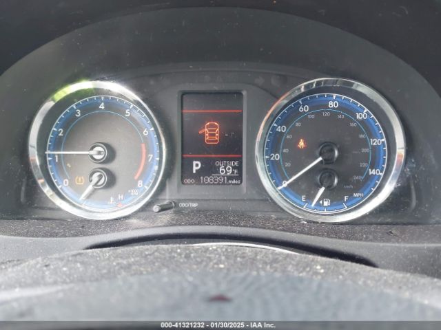 5YFBURHE8HP597076 Toyota COROLLA LE