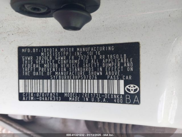 5YFBURHE8HP597076 Toyota COROLLA LE