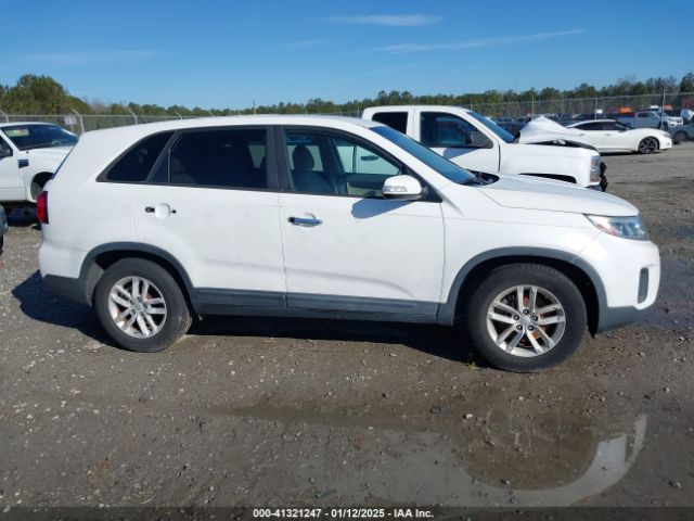 5XYKT3A64FG561762 KIA SORENTO LX