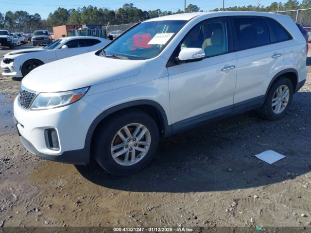 5XYKT3A64FG561762 KIA SORENTO LX