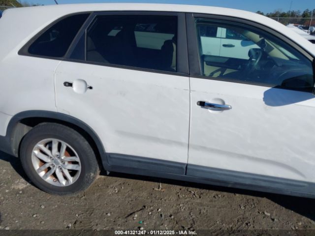 5XYKT3A64FG561762 KIA SORENTO LX