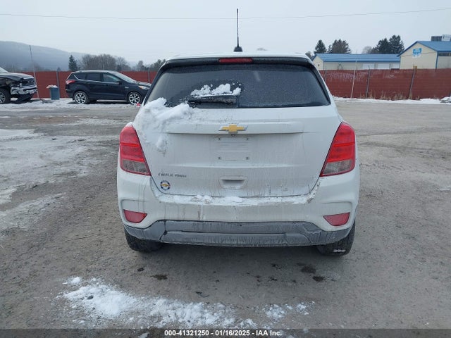 Chevrolet TRAX LS 2018 3GNCJNSB6JL157565 Image 17