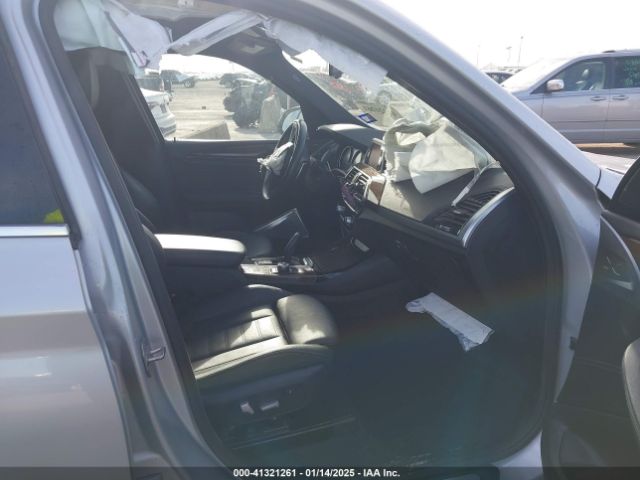 2018 BMW X3 5UXTR9C5XJLD60392 Photo 4