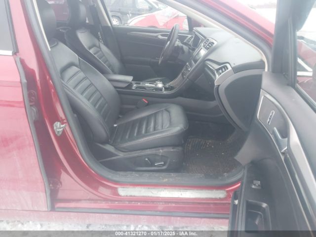 3FA6P0T90HR256379 Ford FUSION SE