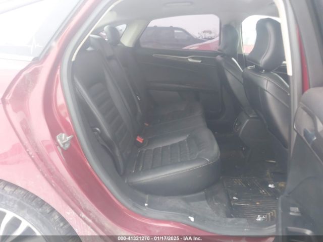 3FA6P0T90HR256379 Ford FUSION SE