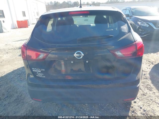 JN1BJ1CP1JW108049 Nissan Rogue Sport S