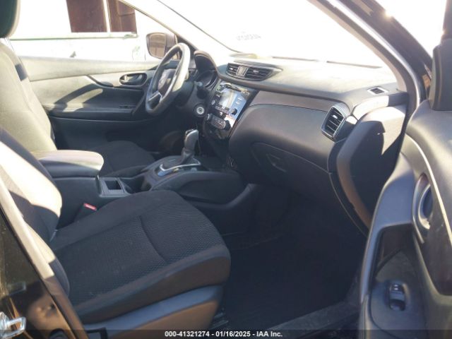 JN1BJ1CP1JW108049 Nissan Rogue Sport S
