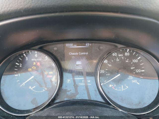JN1BJ1CP1JW108049 Nissan Rogue Sport S