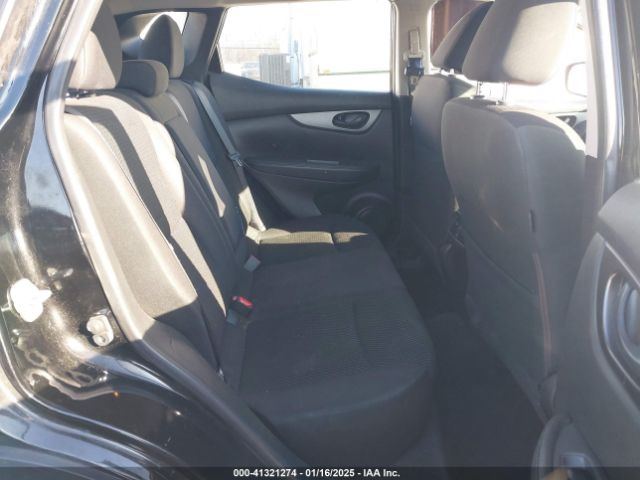 JN1BJ1CP1JW108049 Nissan Rogue Sport S