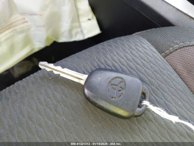 5YFBURHE6JP849560 Toyota COROLLA LE