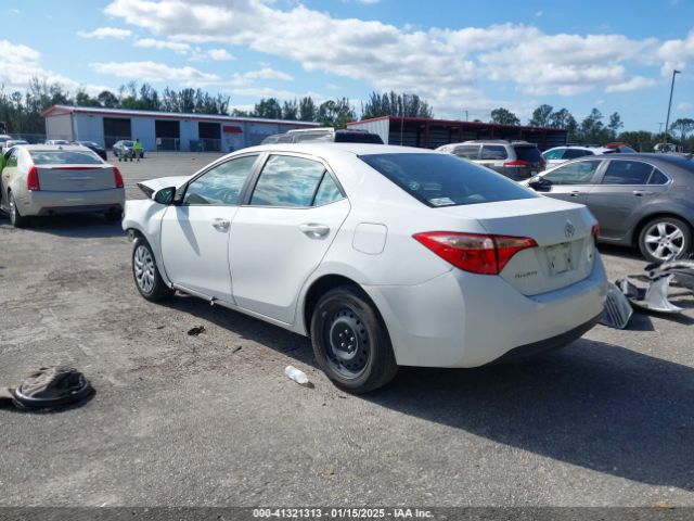 5YFBURHE6JP849560 Toyota COROLLA LE