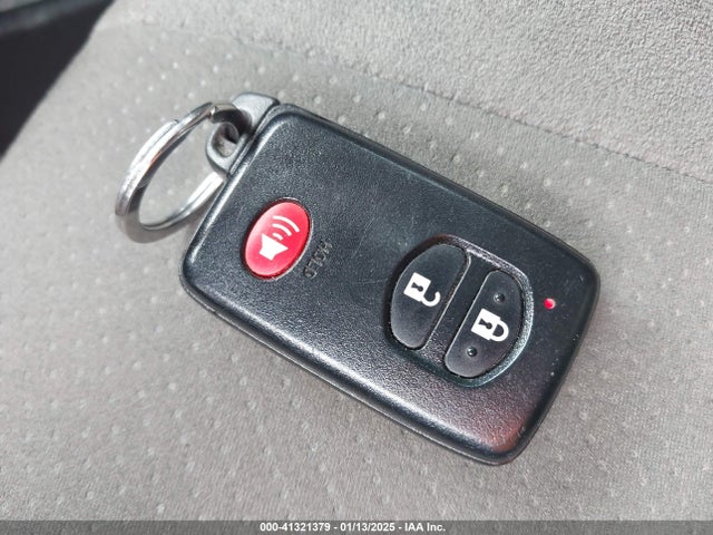 Toyota Prius Two 2014 JTDKN3DU7E1740977 Image 11