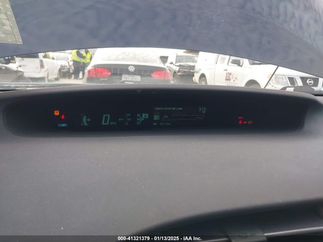Toyota Prius Two 2014 JTDKN3DU7E1740977 Image 7