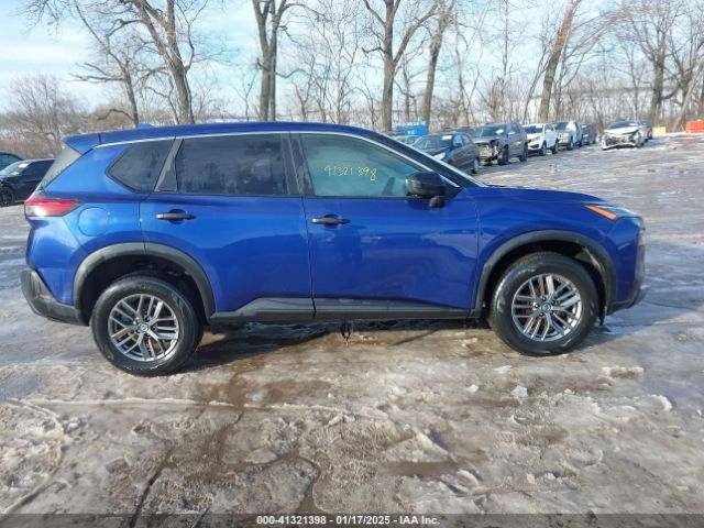 JN8AT3AB1MW225886 Nissan Rogue S Intelligent Awd