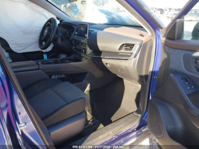 JN8AT3AB1MW225886 Nissan Rogue S Intelligent Awd