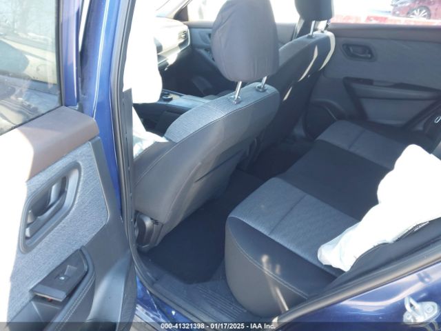 JN8AT3AB1MW225886 Nissan Rogue S Intelligent Awd