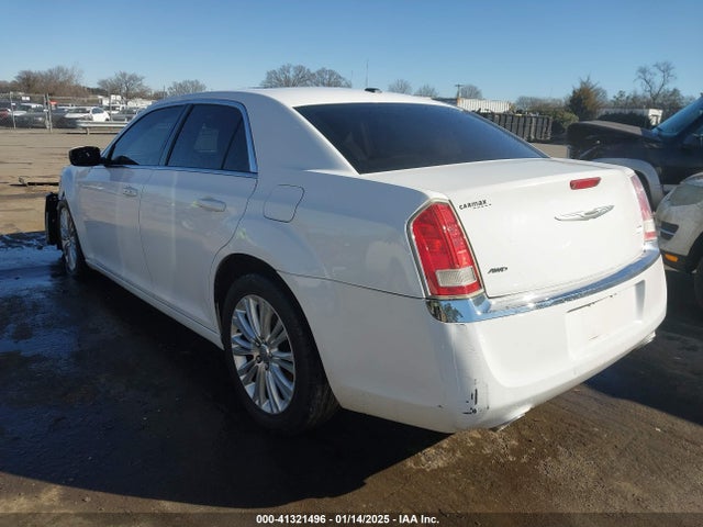 Chrysler 300 2014 2C3CCARG6EH161969 Image 3