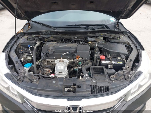 Продажа на аукционе авто 2017 Honda Accord Sport, vin: 1HGCR2F5XHA185599, номер лота: 41321545