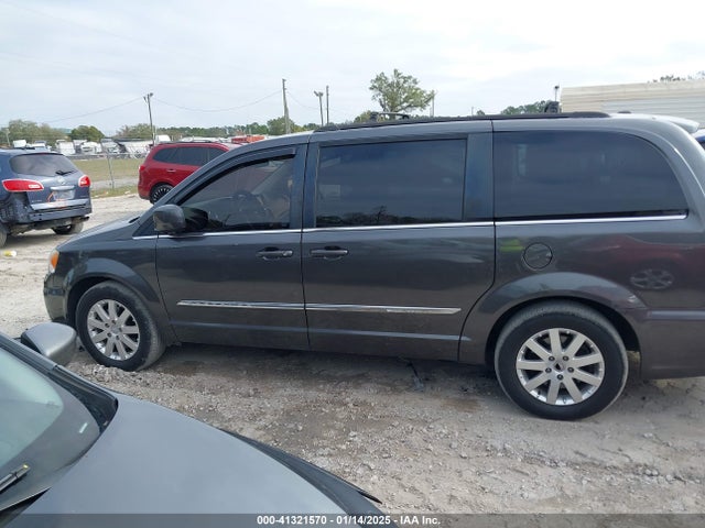 2C4RC1BG8FR553959 Chrysler Town & Country Touring