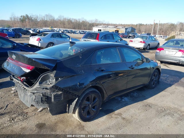 5NPLS4AG5NH074793 Hyundai ELANTRA SEL