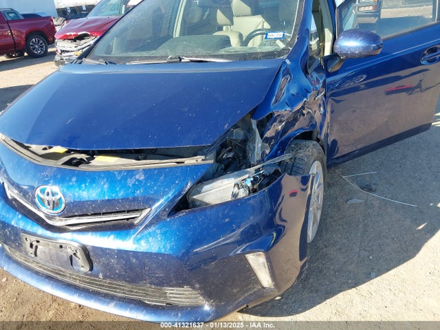 41321637 :رقم المزاد ، JTDZN3EU8C3147420 vin ، 2012 Toyota Prius V Three مزاد بيع