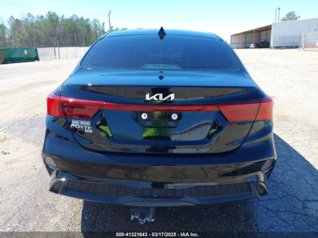3KPF24AD3PE677431 KIA FORTE LX