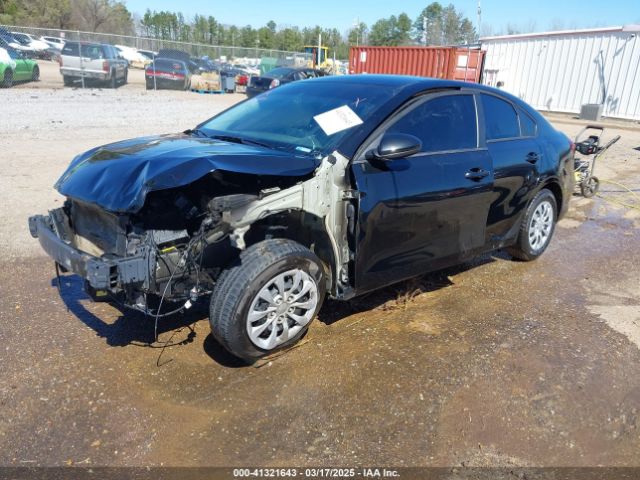 3KPF24AD3PE677431 KIA FORTE LX
