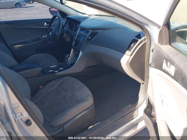 2013 Hyundai Sonata Gls მანქანა იყიდება აუქციონზე, vin: 5NPEB4ACXDH752572, აუქციონის ნომერი: 41321651