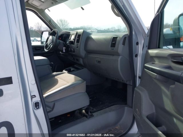 1N6BF0LY4GN807205 Nissan Nv Cargo Nv2500 Hd Sv V6