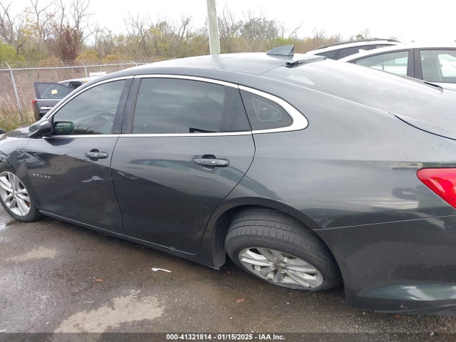 1G1ZE5ST4HF218425 Chevrolet MALIBU 1LT
